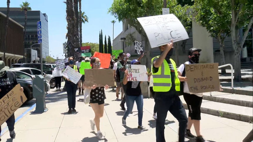 SHERIFF PROTEST PIC.2