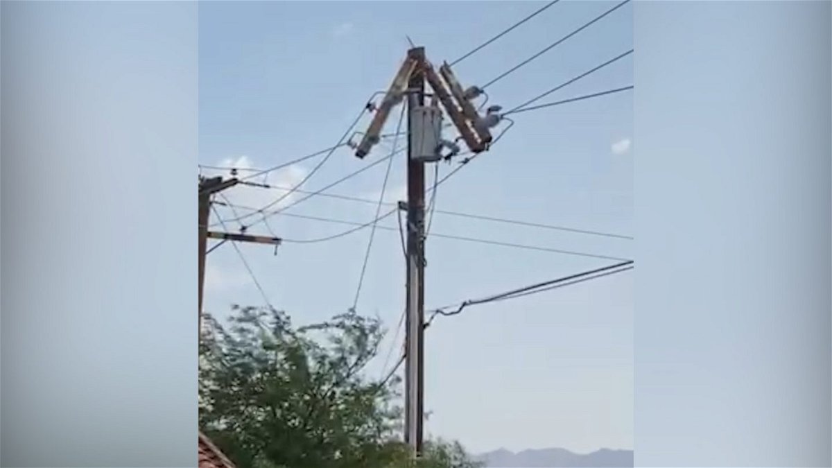 Damaged power line in Thousand Palms