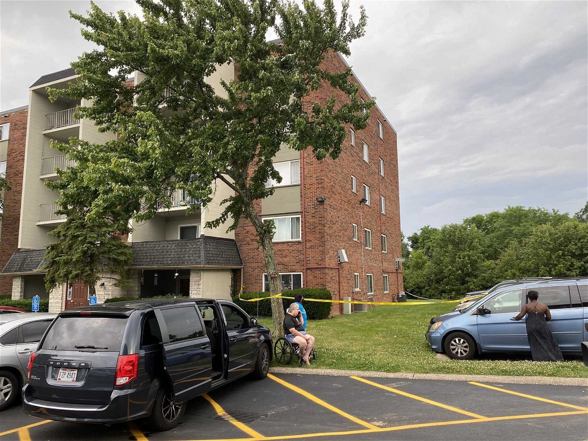 <i>WLWT</i><br/>A 4-year-old girl was seriously injured after falling out of a window at a Westwood apartment building.