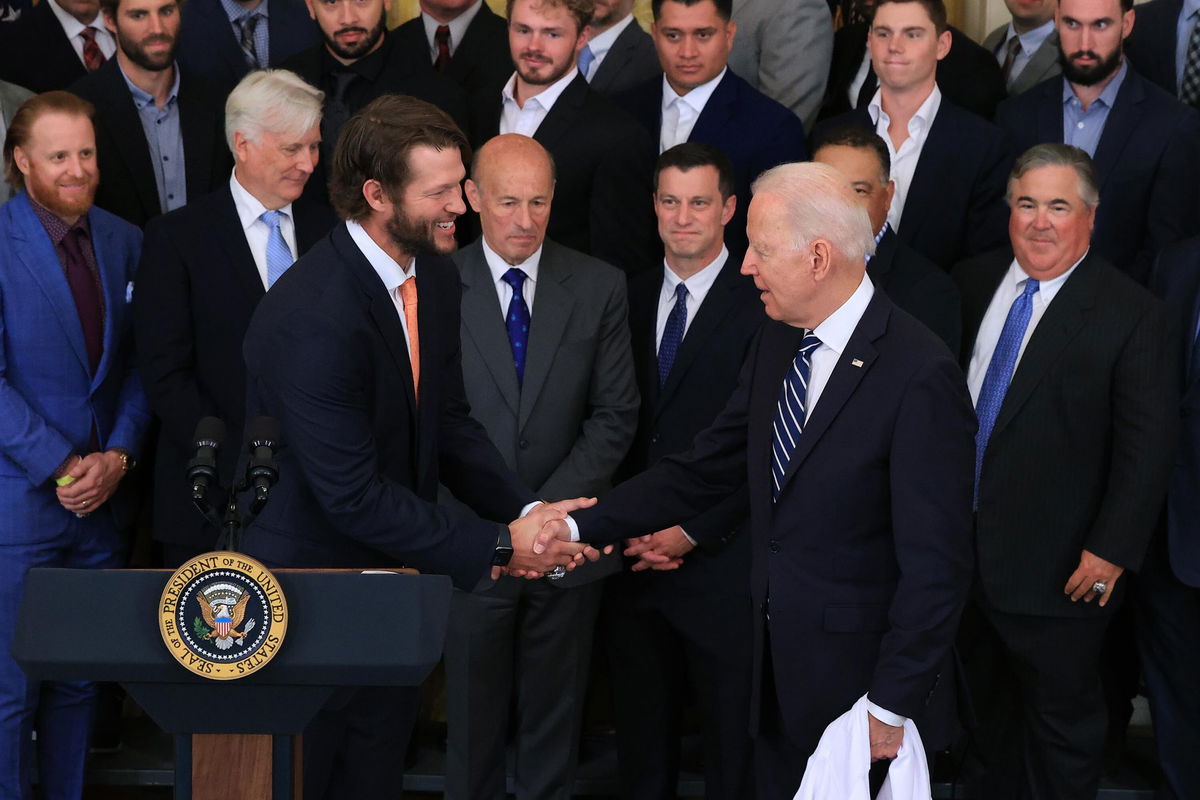 Biden will invite Super Bowl champs Bucs, Lakers to White House