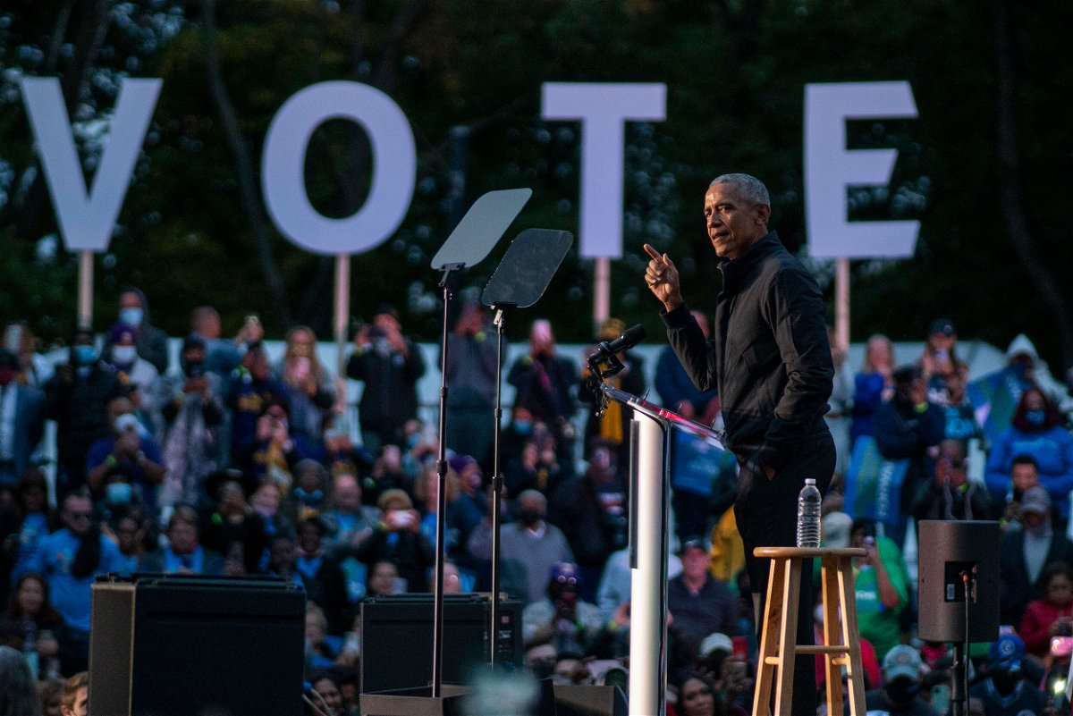 <i>Eduardo Munoz Alvarez/Getty Images</i><br/>Former President Barack Obama