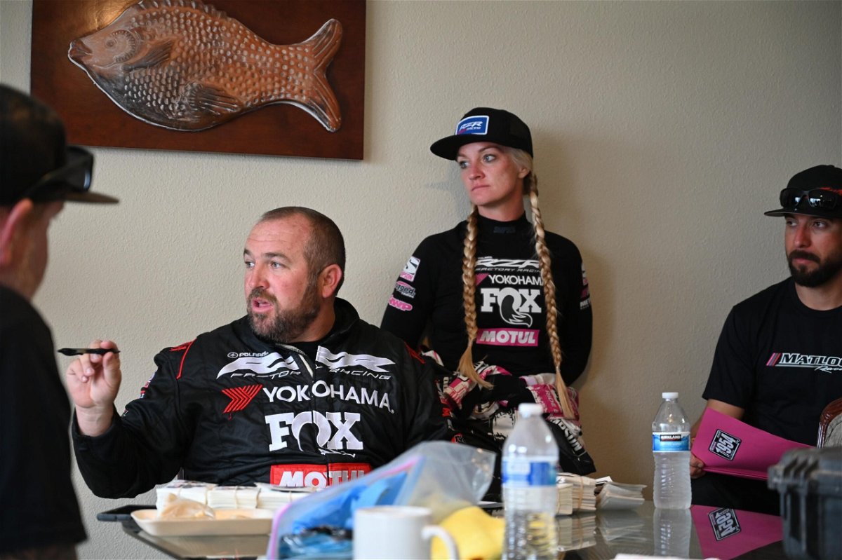 <i>Jonathan Hawkins/CNN</i><br/>Wayne and Kristen are off-road racing legends with a lot of experience in the Baja 1000.