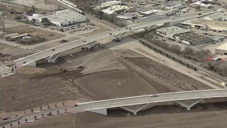 <i>KTVT</i><br/>Fort Worth political leaders celebrated the now more-certain completion of the Central City project Thursday