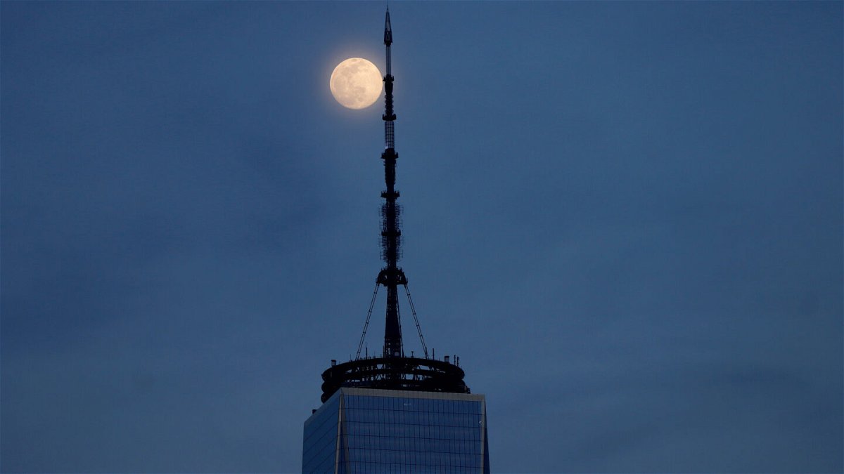 <i>Gary Hershorn/Getty Images</i><br/>The worm moon