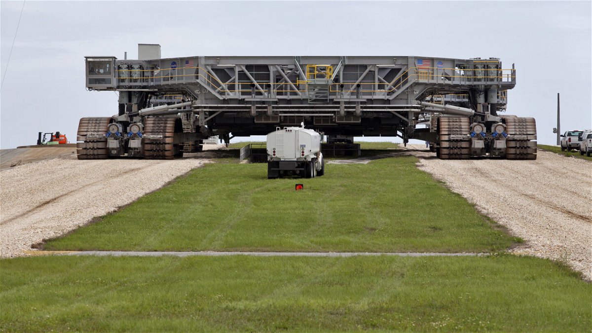<i>Leif Heimbold/NASA</i><br/>Crawler-transporter 2 will be used to move the mega rocket stack to the launchpad.