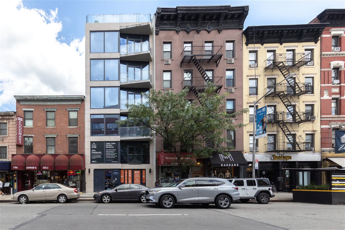 <i>Jeenah Moon/Bloomberg/Getty Images</i><br/>Apartment buildings in the Chelsea neighborhood of New York