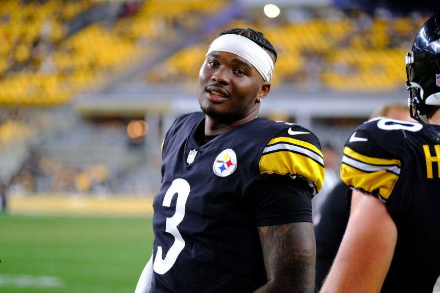 Pittsburgh Steelers quarterback Dwayne Haskins fatally struck by a dump  truck on Florida highway, police say - KESQ