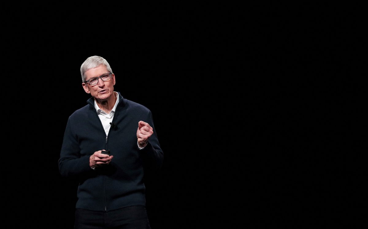 Cảnh báo hậu quả mất kiểm soát từ Tim Cook về cửa hàng ứng dụng: Apple đã trải qua những biến động cảm xúc khi Tim Cook đưa ra lời cảnh báo về mất kiểm soát trên cửa hàng ứng dụng. Tuy nhiên, liệu những lời này có phải là đúng hay không? Xem ngay để tìm hiểu số phận của Apple.