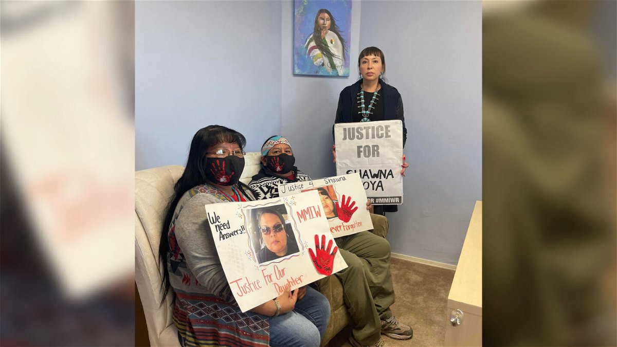 <i>Courtesy Darlene Gomez</i><br/>Geraldine and Benjamin Toya along with their attorney Darlene Gomez want law enforcement to further investigate the July 2021 death of their daughter Shawna in Albuquerque