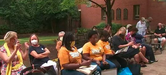 <i>WGCL</i><br/>A memorial was held in Atlanta on Saturday to remember victims and survivors of the COVID-19 pandemic.
