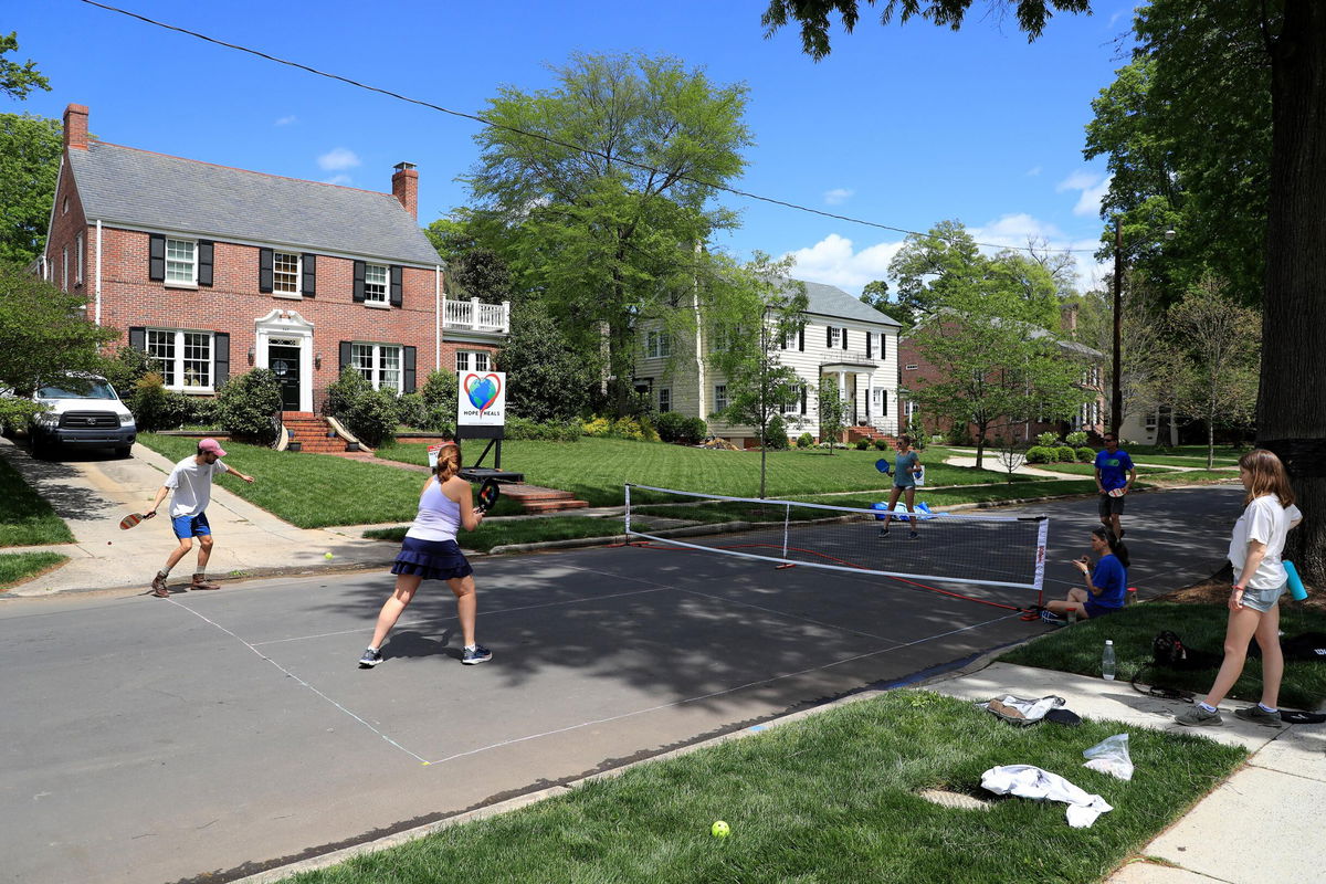 Woman Plays Pickleball With NFL Stars & Had No Clue Who They Were