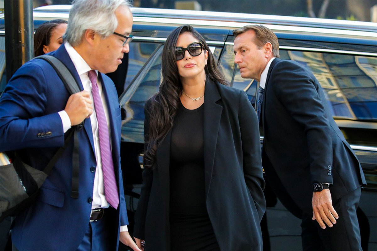 <i>Irfan Khan/Los Angeles Times/Getty Images</i><br/>Vanessa Bryant arrives at court on Friday
