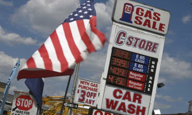 Americans still don't feel great about the economy