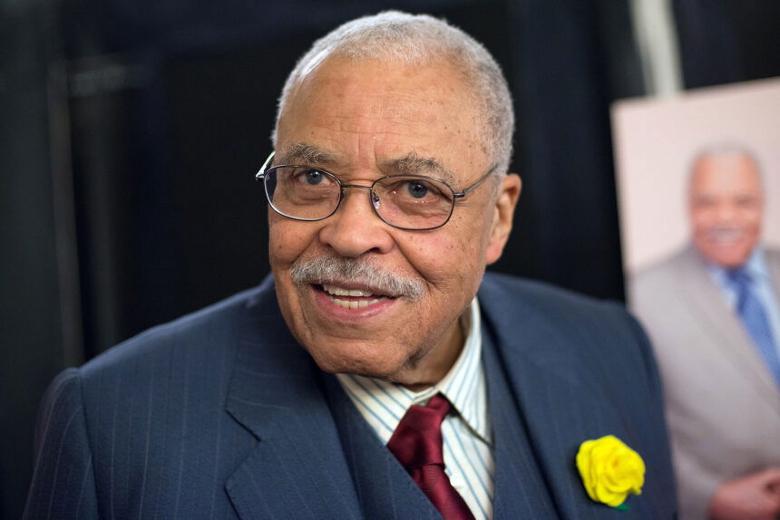 James Earl Jones is hanging up his cape as Darth Vader - KESQ