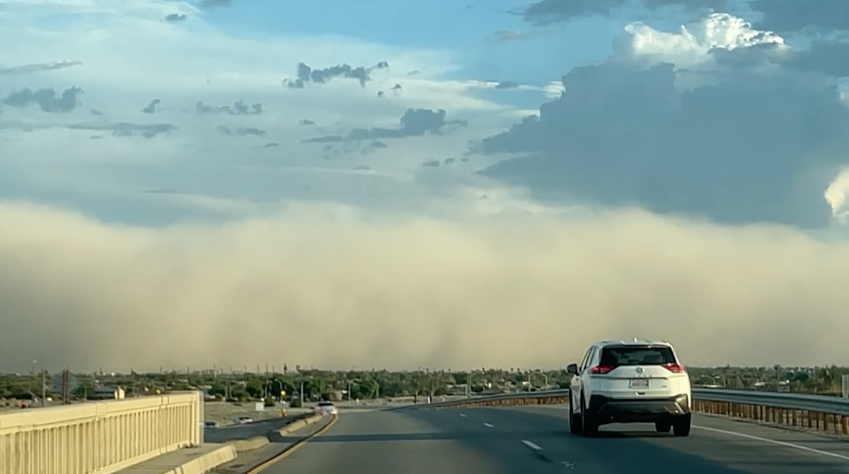 Haboob Moves Across Coachella Valley; Residents React - KESQ