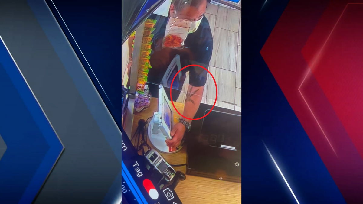 Police Search For Thief Who Stole Atm Device From Palm Springs Business 1024
