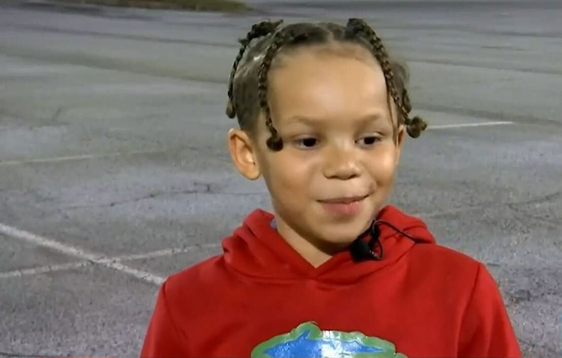 Douglasville 8-year-old hailed a hero for helping family escape burning  home - KESQ