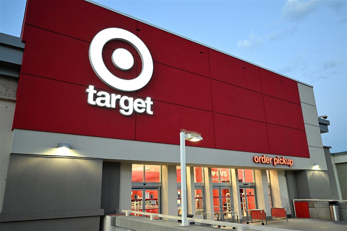 Target warns of a weak holiday season. Shares are tumbling - KESQ