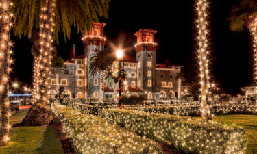 25 over-the-top Christmas displays from across America