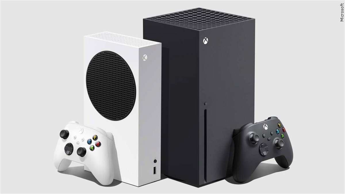 PHOTO: Microsoft Xbox Series S and Xbox Series X, Photo Date: 9/9/2020