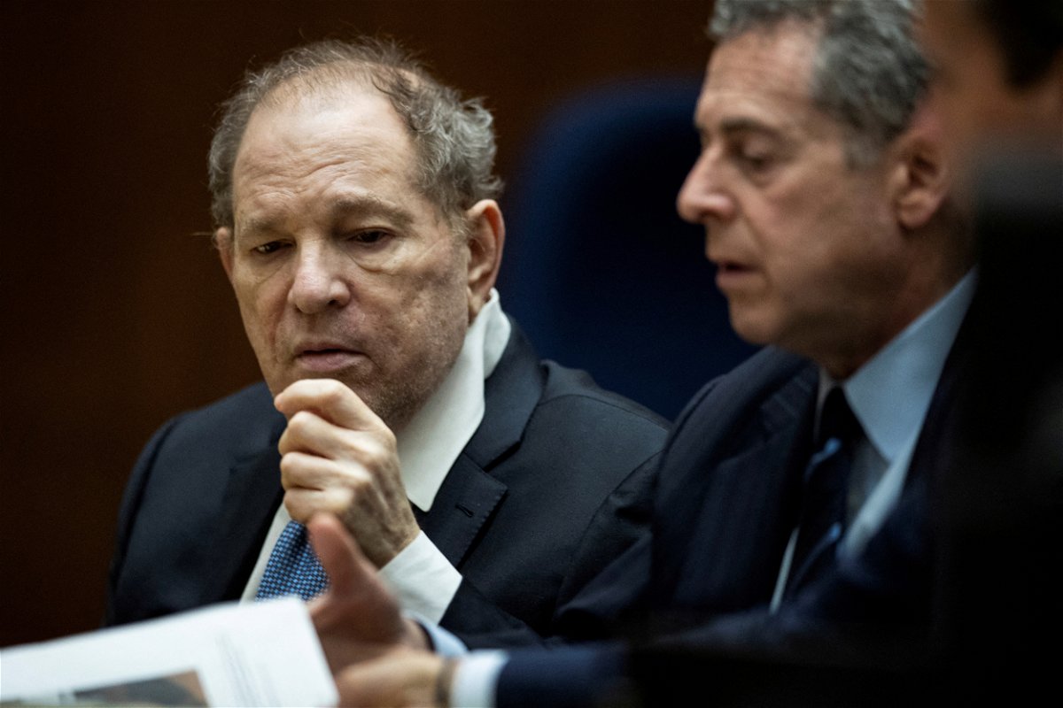 <i>Etienne Laurent/Pool/Reuters/FILE</i><br/>Harvey Weinstein (left) is pictured here with his attorney Mark Werksman at the Clara Shortridge Foltz Criminal Justice Center in Los Angeles on October 2022.
