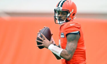Cleveland Browns quarterback Deshaun Watson will play against the Houston Texans Sunday