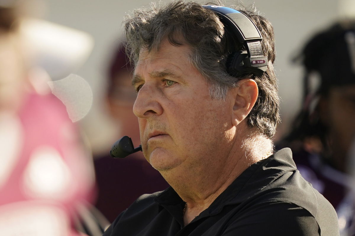 Mississippi State football coach Mike Leach dies at 61 - Los