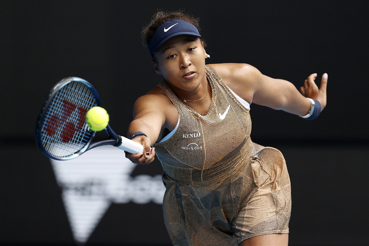MELBOURNE, AUSTRALIA - JANUARY 04: Naomi Osaka of Japan plays a forehand shot in her match Against Alize Cornet of France during the Melbourne Summer Set at Melbourne Park on January 04, 2022 in Melbourne, Australia. (Photo by Darrian Traynor/Getty Images)