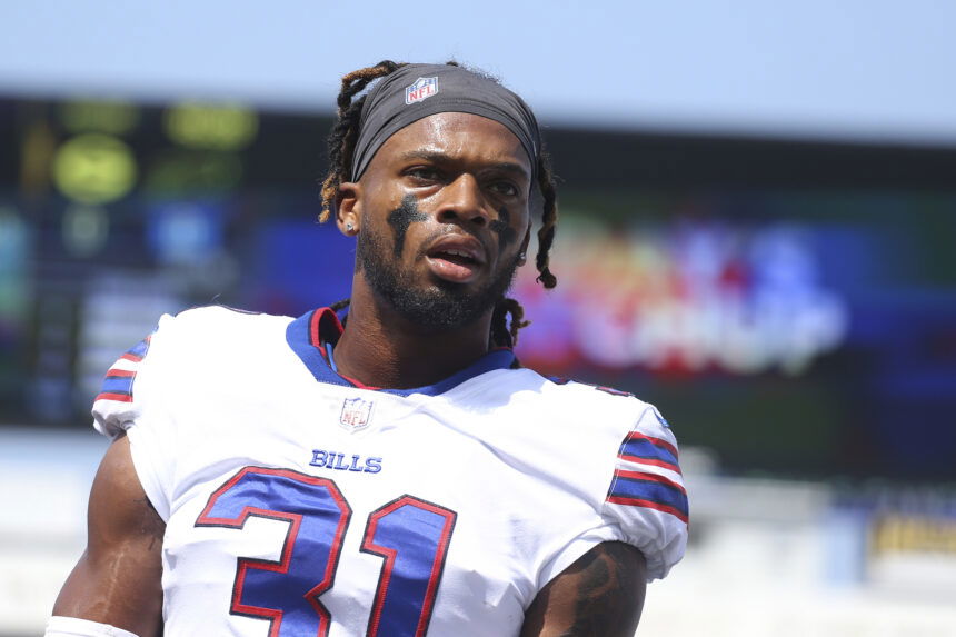 Prayers, charitable support roll in for Bills' Damar Hamlin