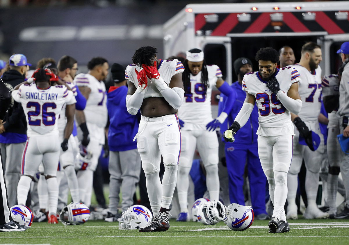 Players around NFL say Damar Hamlin's injury was not Tee Higgins' fault