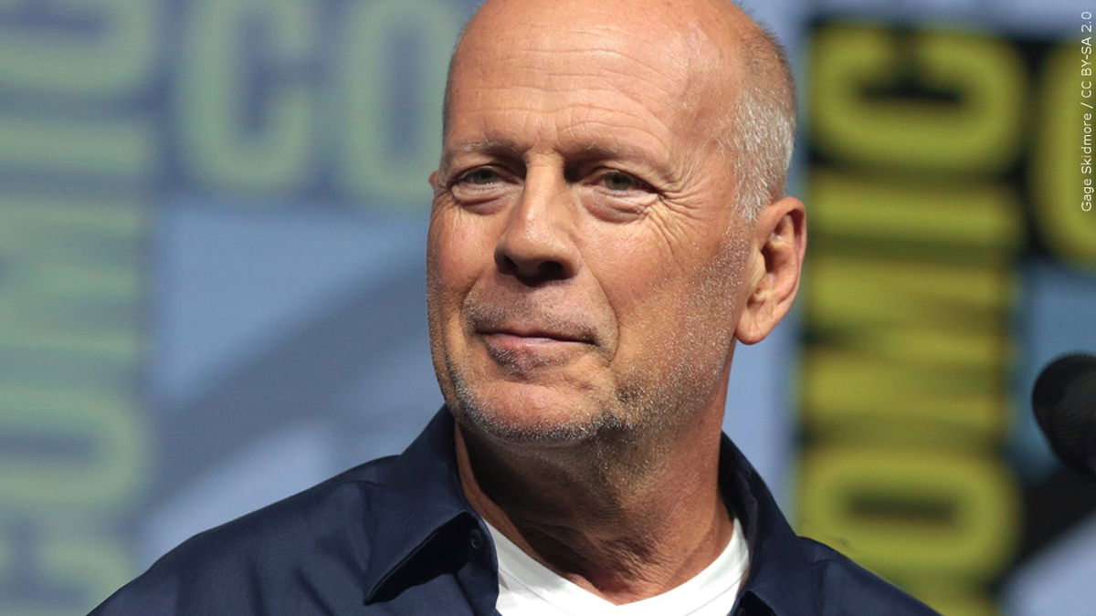 PHOTO: Bruce Willis speaking at San Diego Comic Con, Photo Date: 07/20/2018