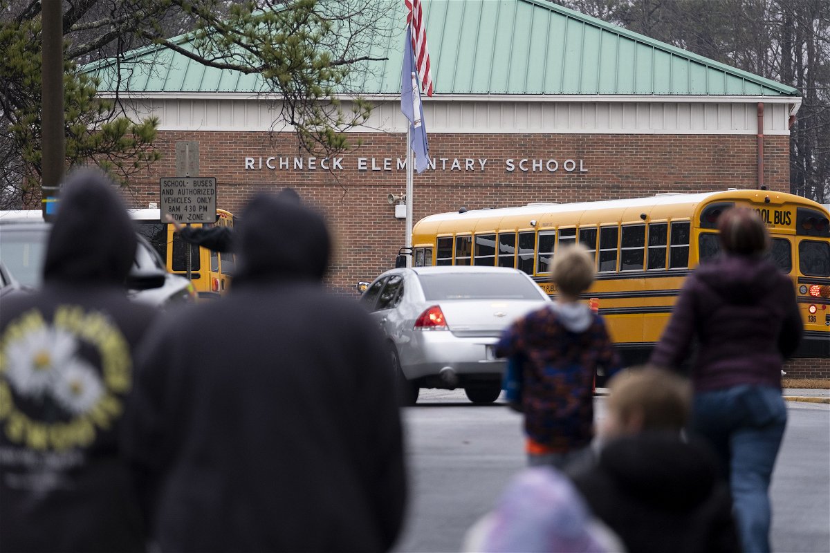 <i>Billy Schuerman/Newport News Daily Press/TNS/Getty Images</i><br/>Students return to Richneck Elementary in Newport News