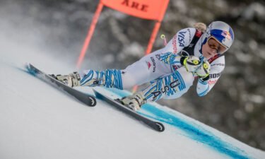 Shiffrin believed that skiing great Lindsey Vonn would be the skier to challenge Stenmark's record.