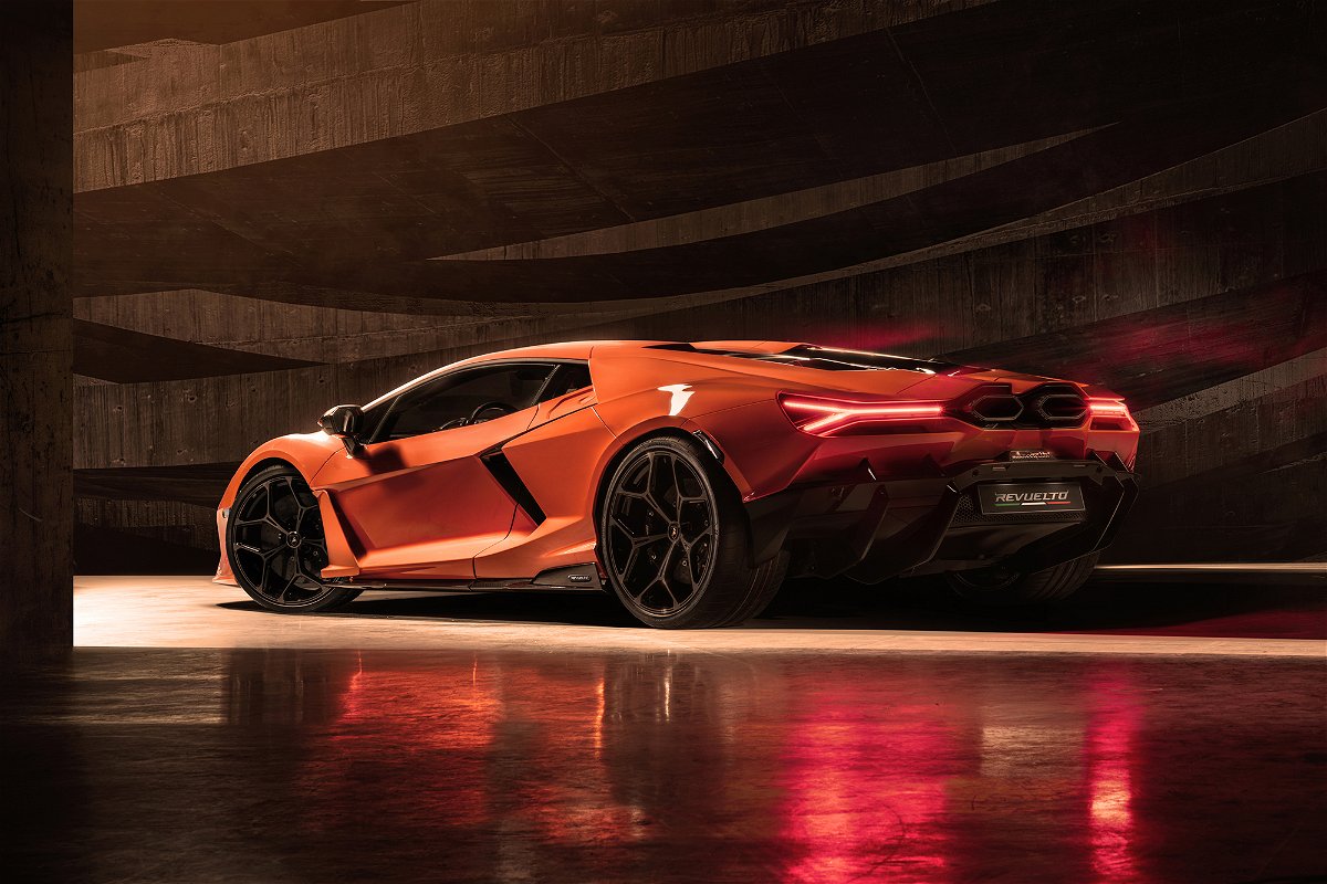 The new Lamborghini is totally different than any car it's ever made - KESQ
