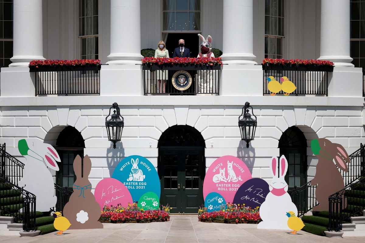 Eggsclusive White House debuting new Easter Bunny mascot at annual