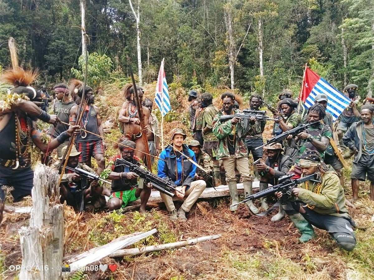 <i>West Papua National Liberation Army/Reuters/FILE</i><br/>New Zealand pilot Philip Mehrtens