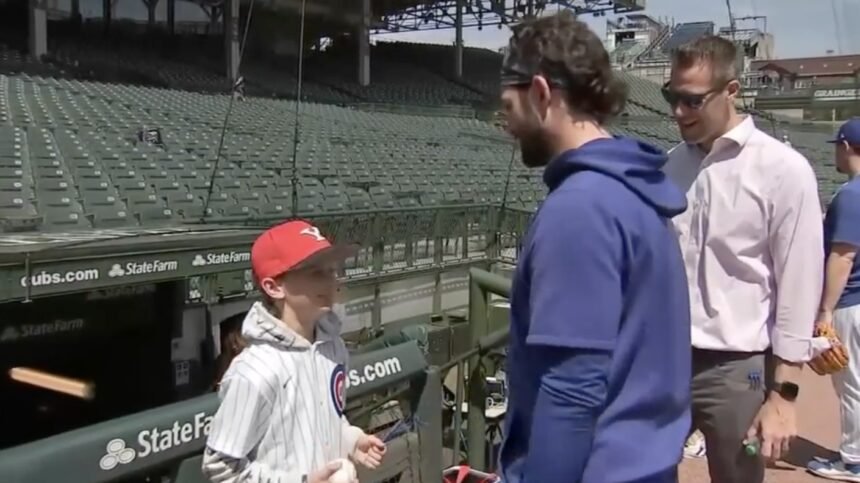 Chicago Cubs 'Sign' Teen Fan With Brain Cancer For a Day at
