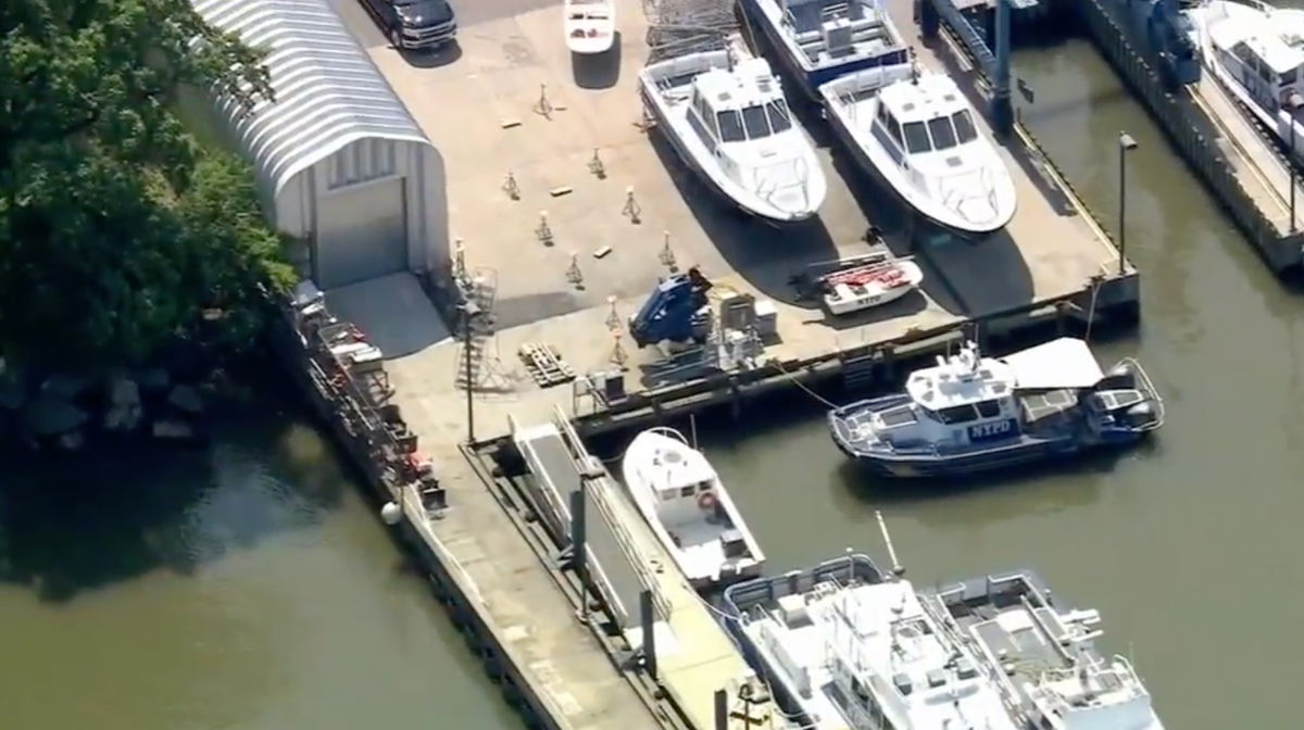 <i>WABC</i><br/>The body of a boy missing from Harlem was pulled from the East River on Thursday morning. The victim's family confirmed later Thursday that the body was 13-year-old Garrett Warren.