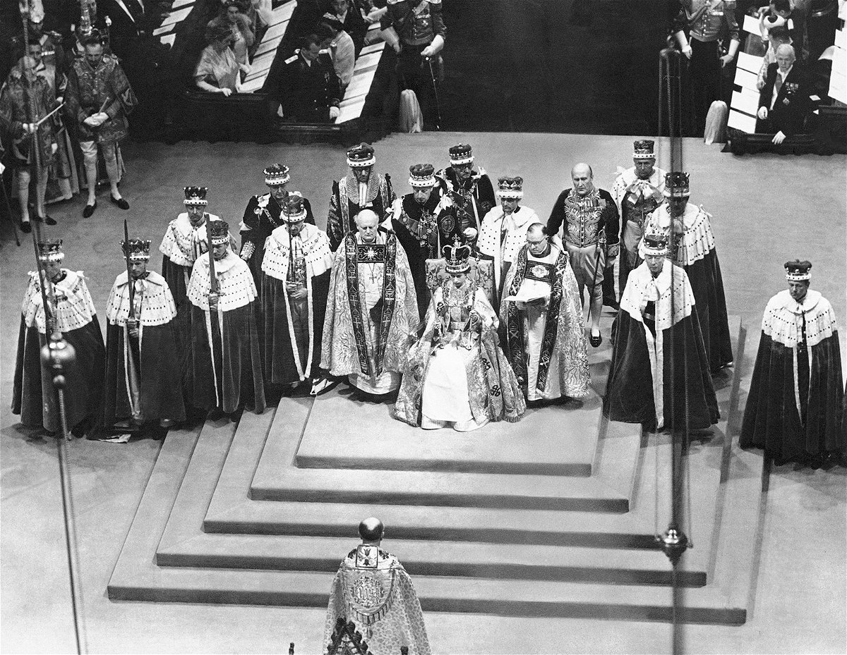 The Meaning Behind King Charles III's Coronation Outfit: Robe, Supertunica,  Imperial Mantle