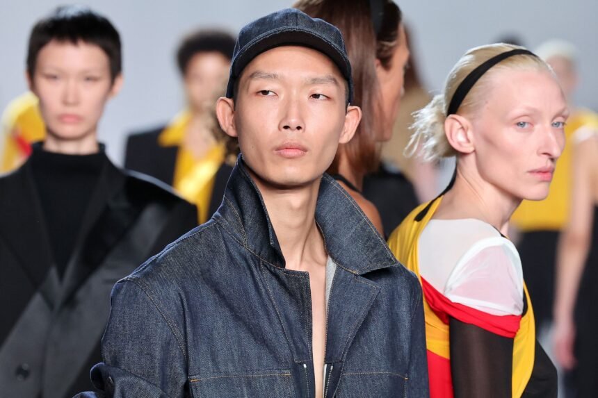 Helmut Lang returns to the runway, with ascendant designer Peter Do at the  helm - KESQ