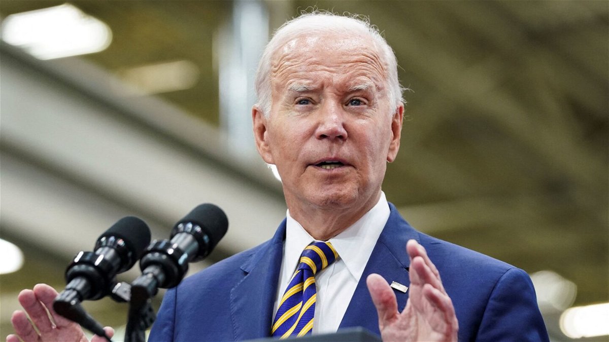 <i>Kevin Lamarque/Reuters</i><br/>President Joe Biden speaks about his intention to visit Hawaii as soon as possible