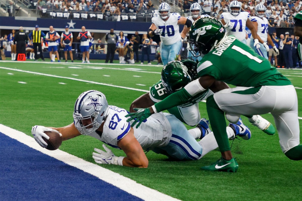 <i>Michael Ainsworth/AP</i><br/>Dallas Cowboys tight end Jake Ferguson scores in the first half of a 30-10 win over the New York Jets at AT&T Stadium on September 17. It was the Jets' first game without quarterback Aaron Rodgers