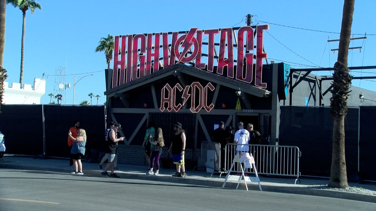 AC/DC Fan Immersion: The AC/DC High Voltage Dive Experience at Club 5 Indian Bar