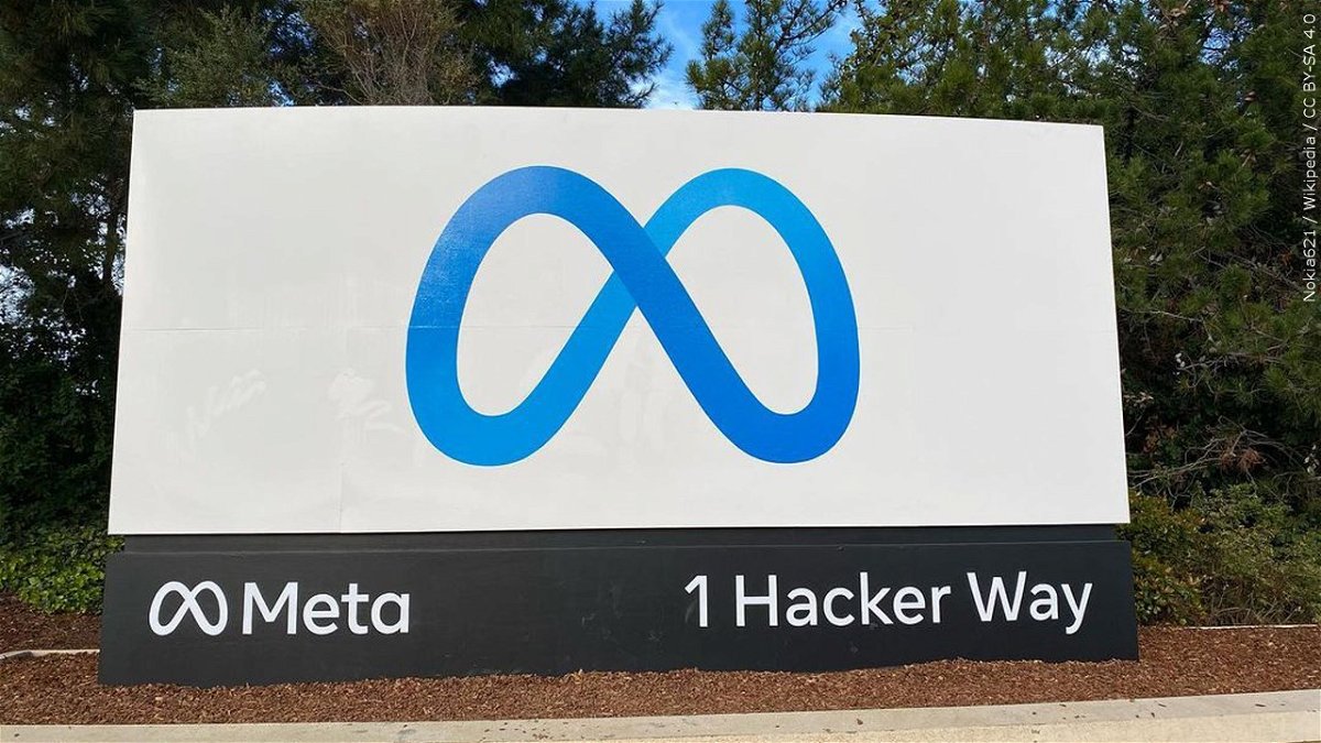 PHOTO: Entrance sign at Meta's headquarters complex in Menlo Park, California, Photo Date: 05/12/2022
