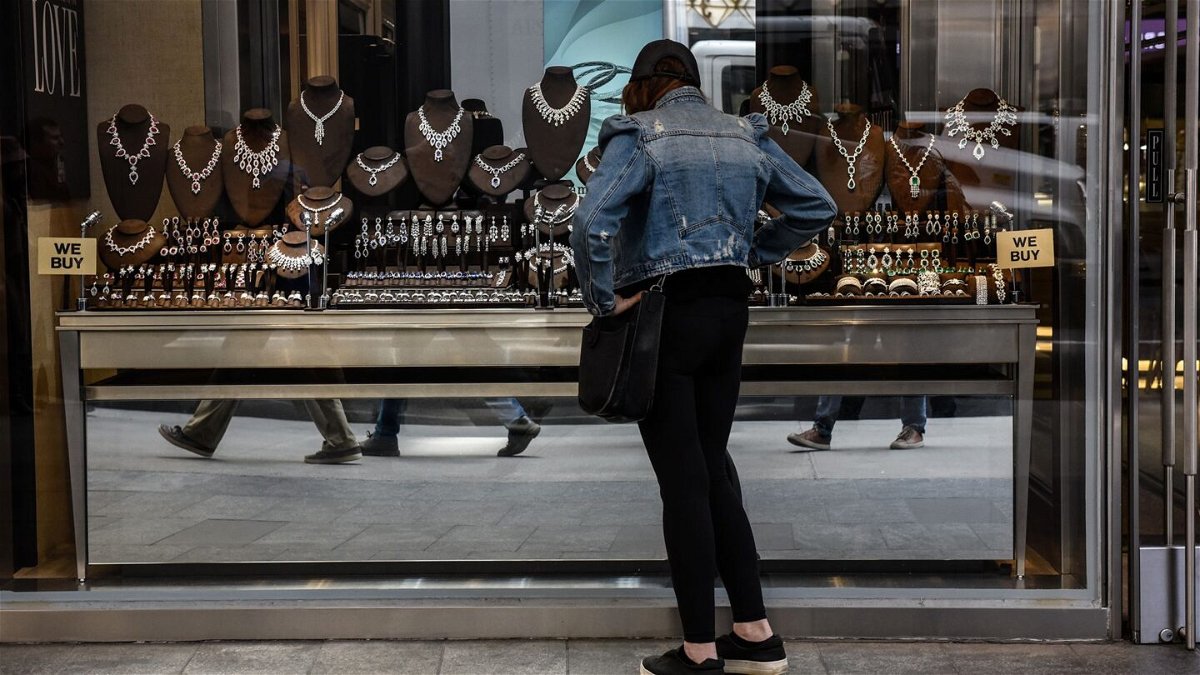 <i>Stephanie Keith/Bloomberg/Getty Images</i><br/>A pedestrian views diamond jewelry in the window of a store in the Diamond District neighborhood of New York.