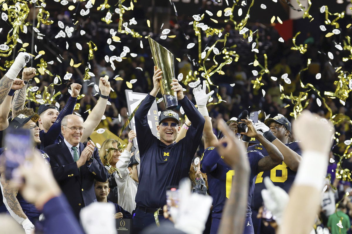 <i>Gregory Shamus/Getty Images</i><br/>Harbaugh reacts in the first quarter against the Huskies.