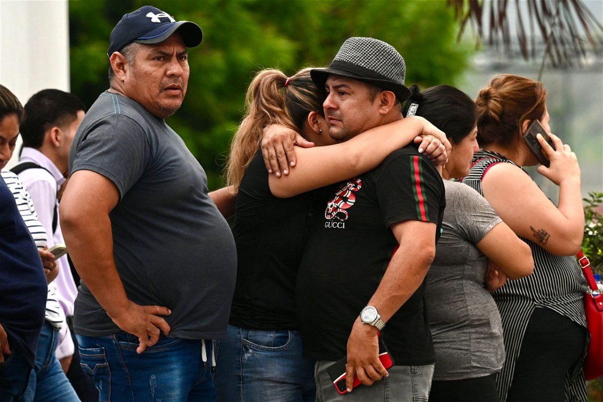 <i>Marcos Pin/AFP/Getty Images</i><br/>Relatives of slain prosecutor Cesar Suarez outside the morgue in Guayaquil