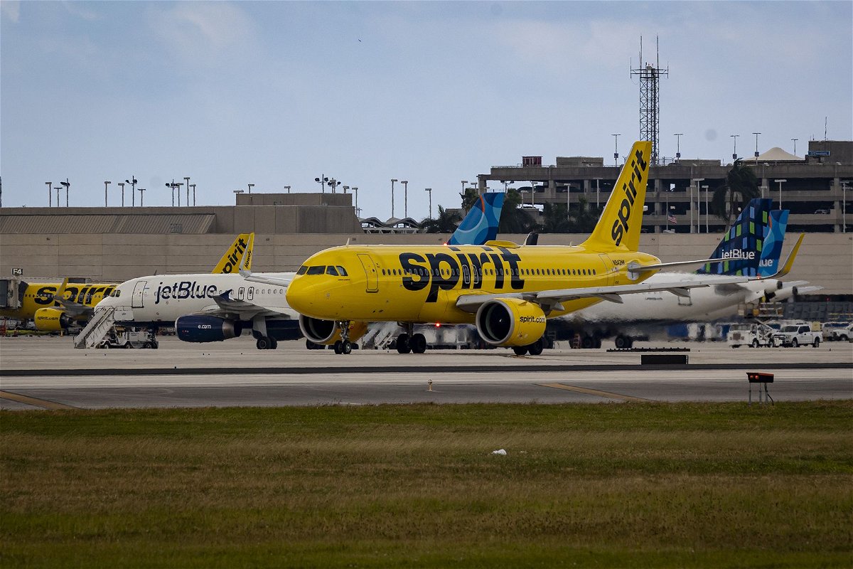 <i>Eva Marie Uzcategui/Bloomberg/Getty Images</i><br/>Spirit and JetBlue planes at Fort Lauderdale-Hollywood International Airport in Florida in November.