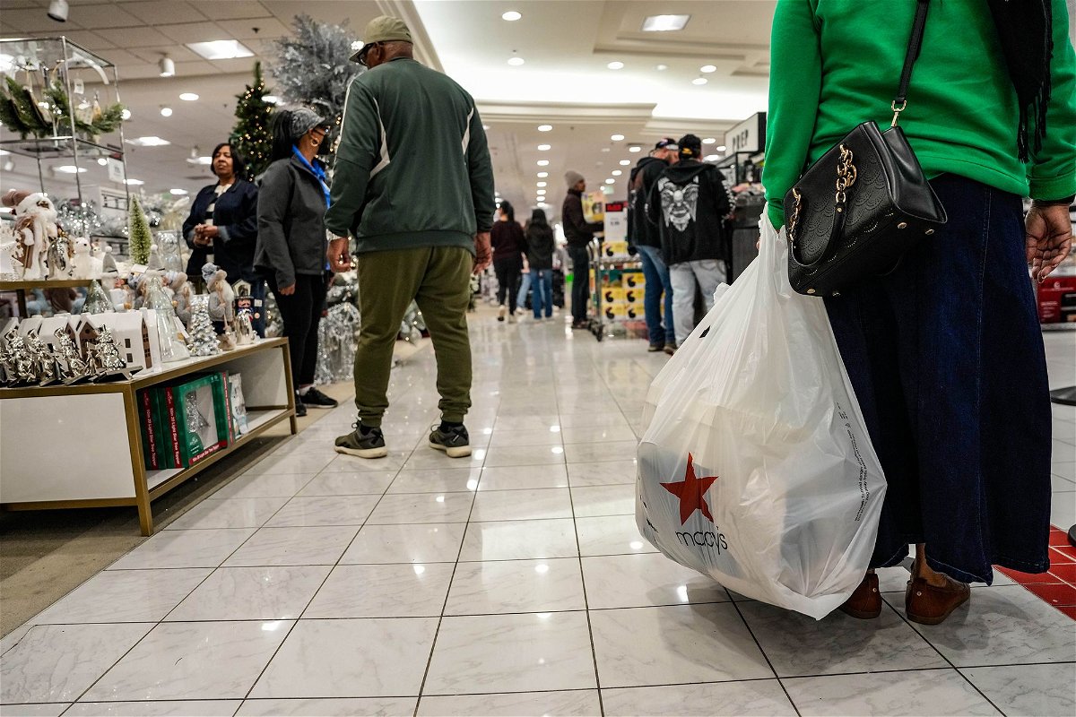 <i>Raquel Natalicchio/Houston Chronicle/Getty Images via CNN Newsource</i><br/>Pictured are shoppers inside Macy's in The Woodlands