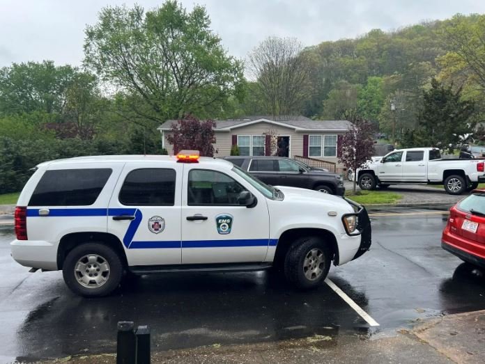 Waynesville Police are investigating an apparent murder-suicide that took place on Friday inside a home on the corner of Virginia and Mississippi Avenues.